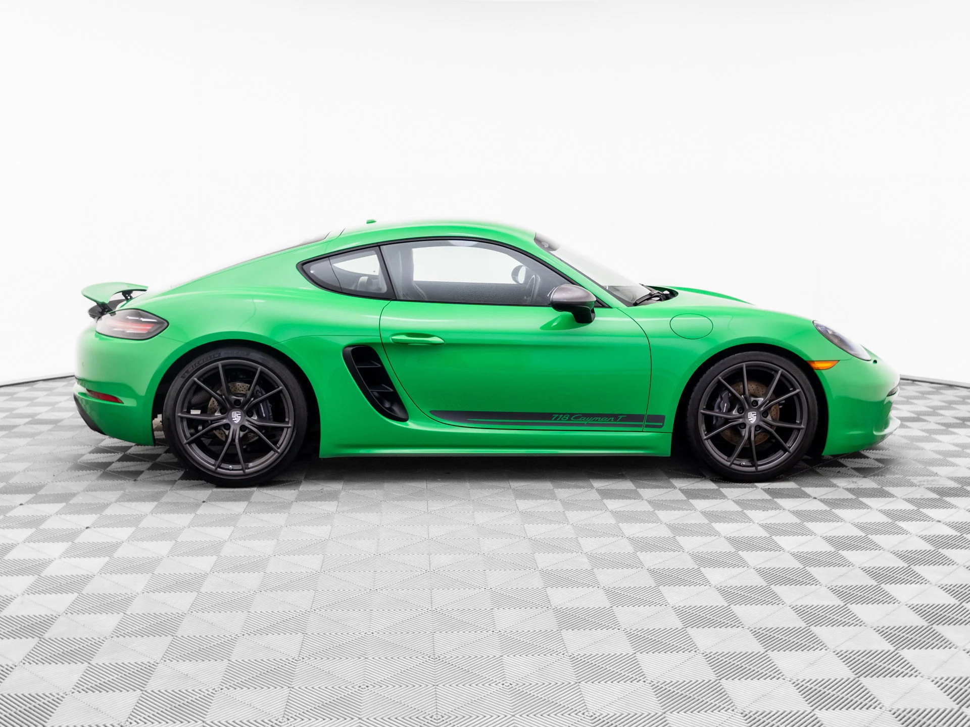 Certified Used 2021 Green Porsche T image 7