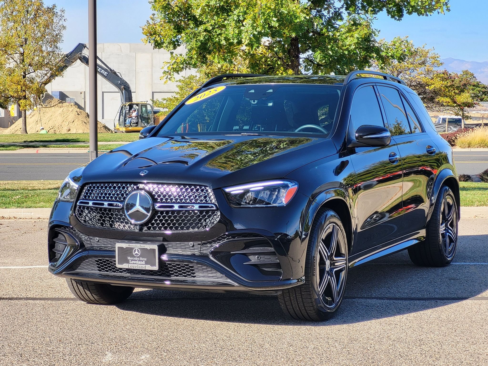 Certified Used 2025 Obsidian Black Metallic Mercedes-Benz GLE450 4MATIC® image 7