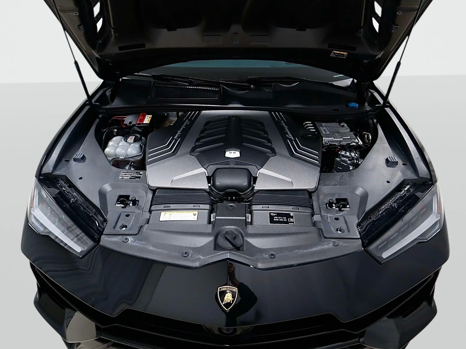 Used 2023 Black Lamborghini S AWD image 10