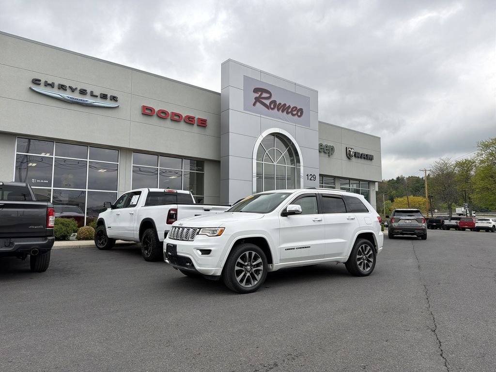 2018 Jeep Grand Cherokee Overland 4WD's photo