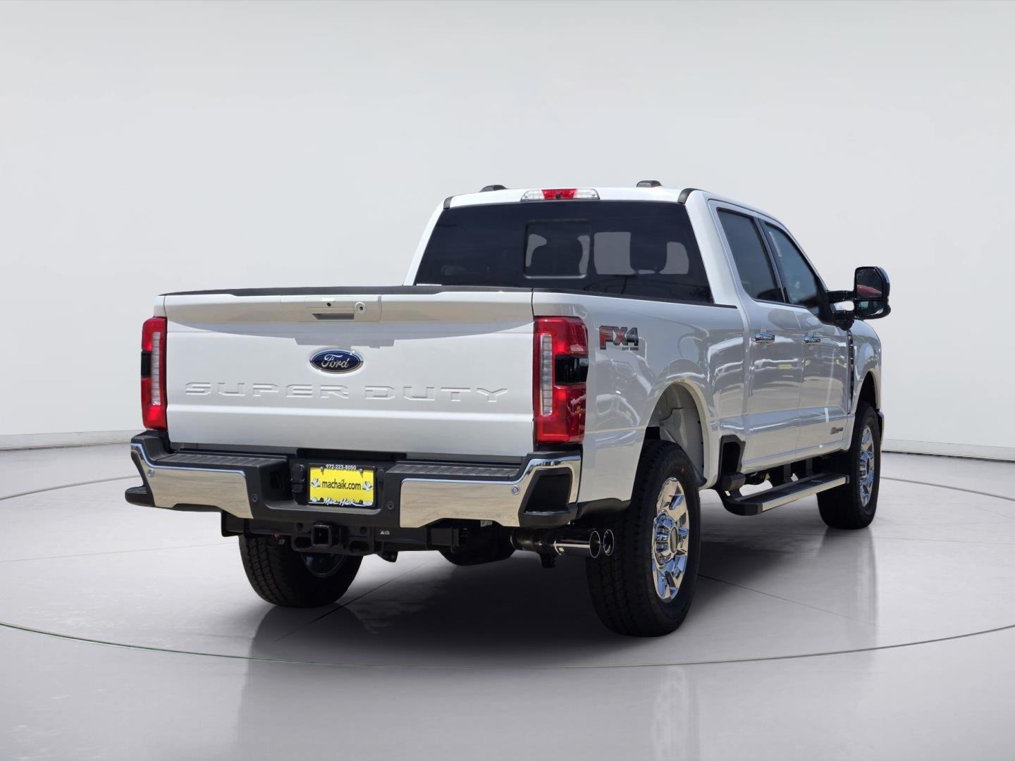New 2026 Star White Metallic Tri-Coat Ford F-250® Lariat® image 4