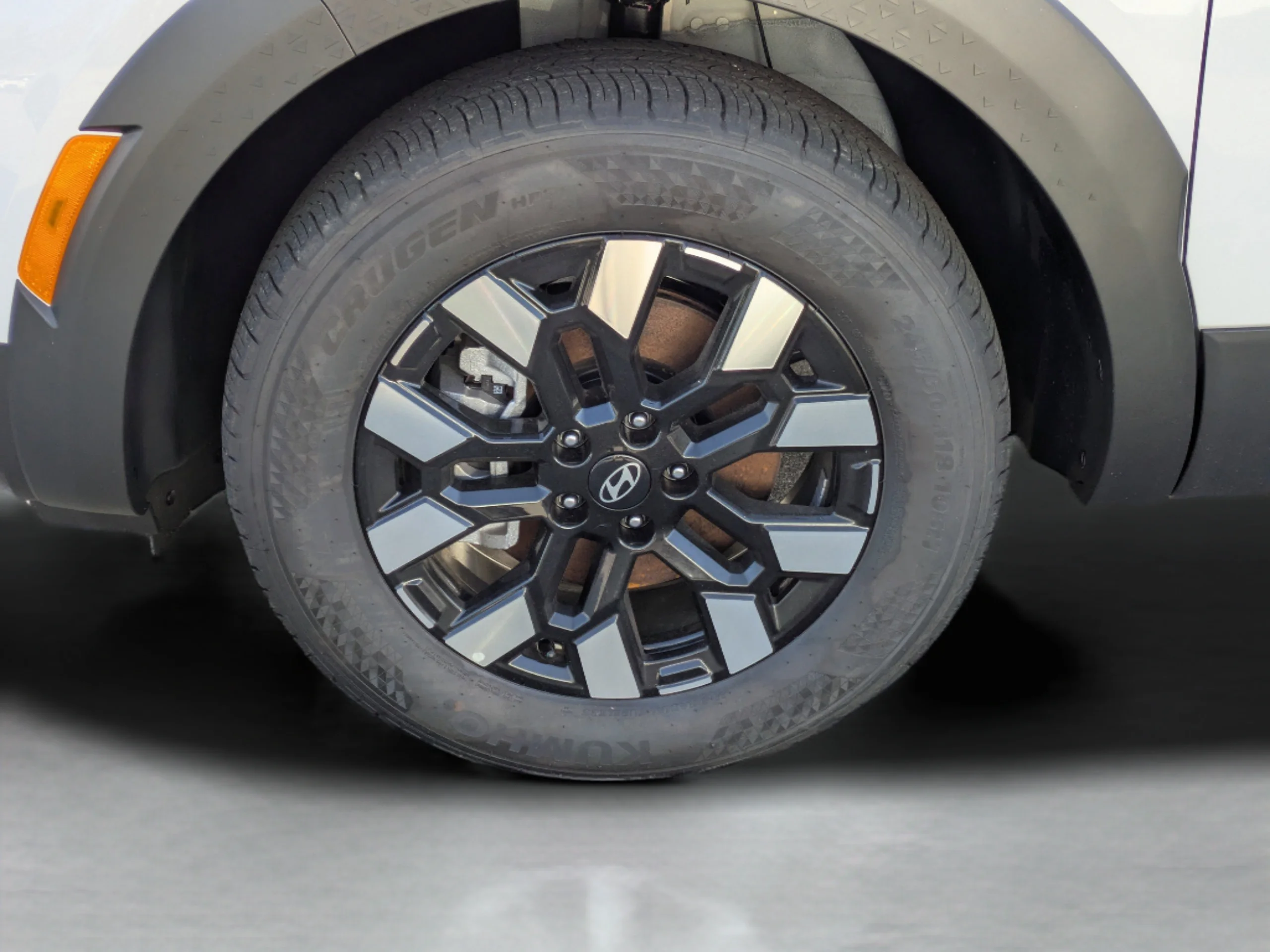 Used 2026 Atlas White Hyundai SE image 23