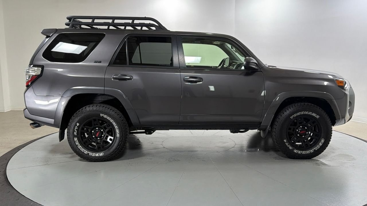 Certified Used 2019 Gray Toyota SR5 image 6