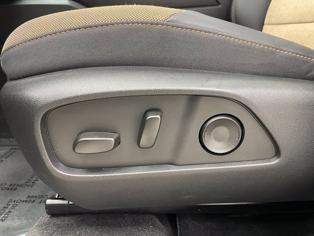 Certified Used 2025 Mosaic Black Metallic Chevrolet ACTIV image 13