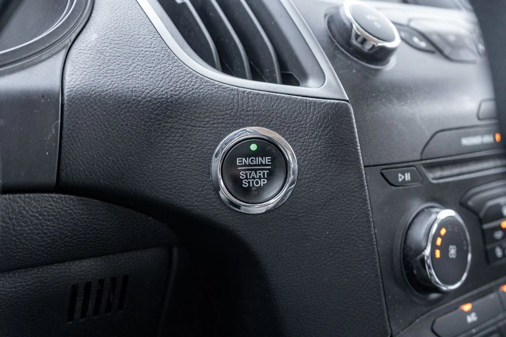 Used 2018 Silver Ford SE image 23