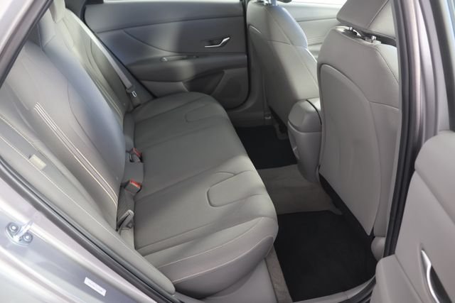 Used 2026 Silver Hyundai SEL Sport image 21