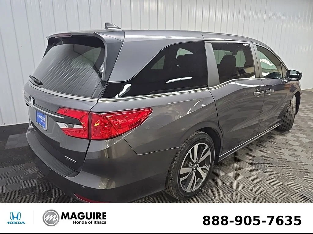 Used 2024 Gray Honda Touring image 10