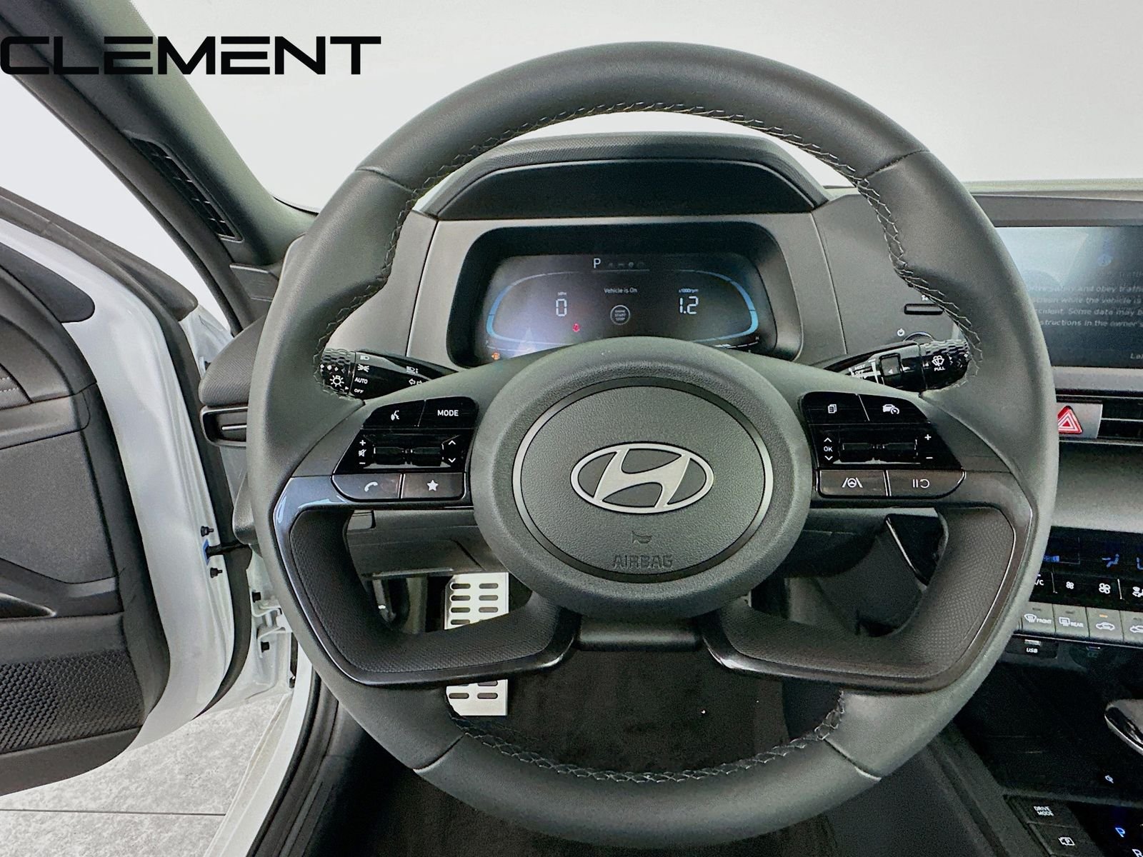 Used 2026 White Hyundai SEL Sport image 14
