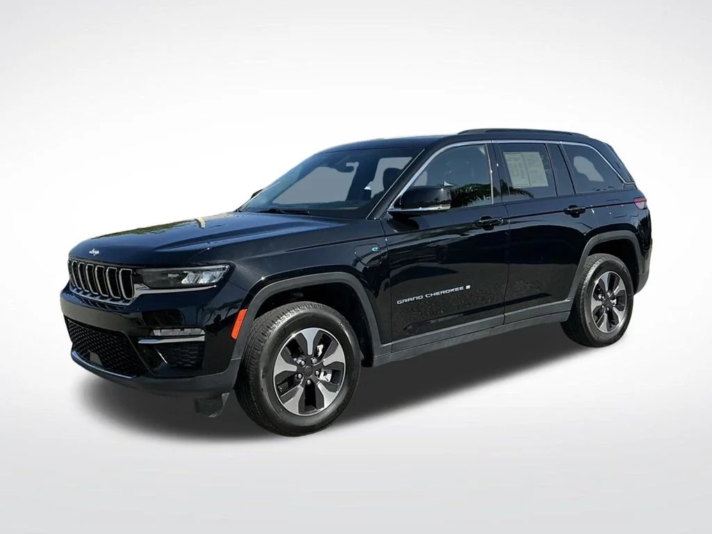 Used 2024 Black Jeep 4xe image 2
