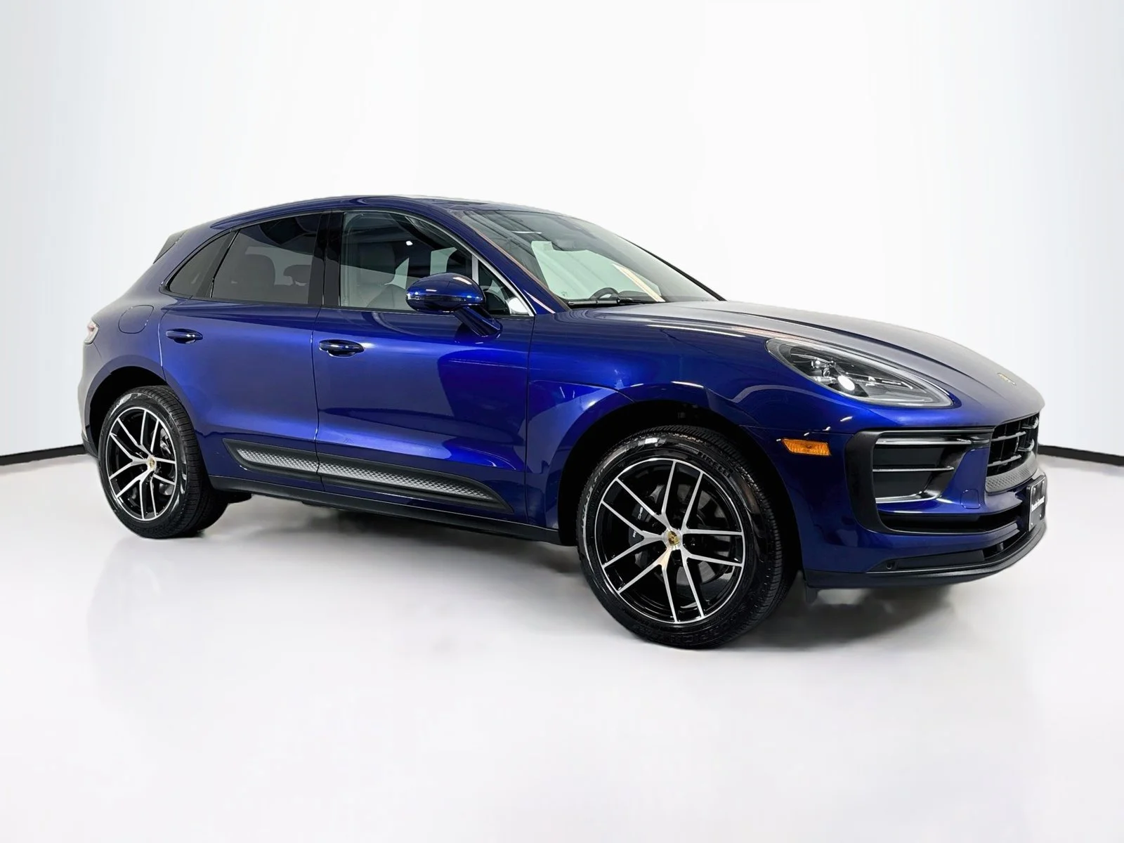 Certified Used 2026 Gentian Blue Metallic Porsche  image 7