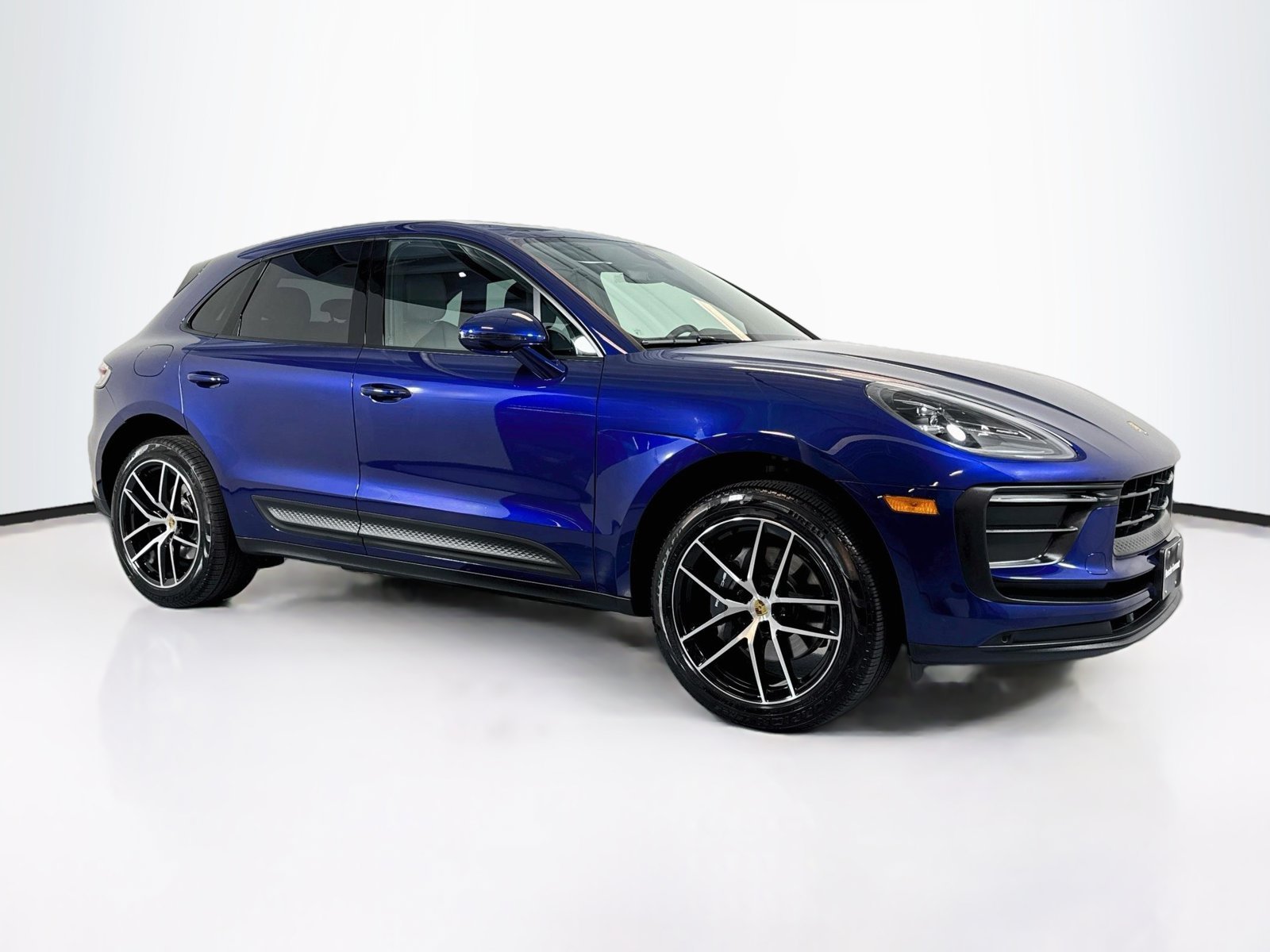 Used 2026 Gentian Blue Metallic Porsche  image 7