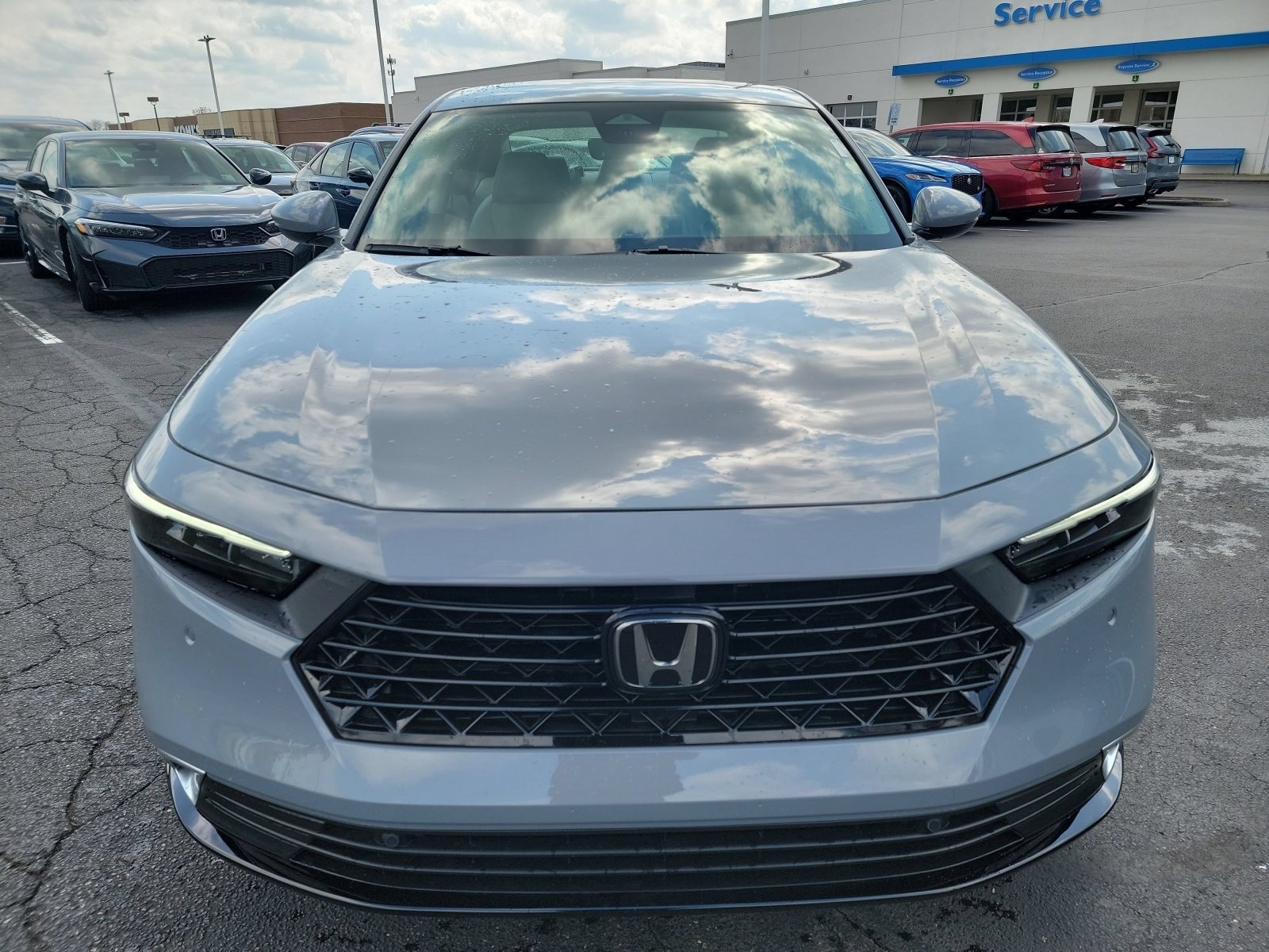 New 2026 Urban Gray Pearl Honda Touring image 2