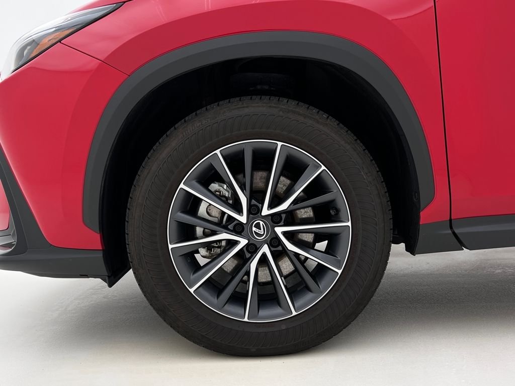 2025 Lexus NX 350 - Photo 27