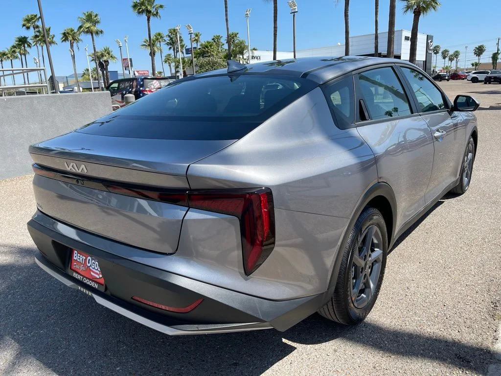New 2026 Gray Kia LXS image 8