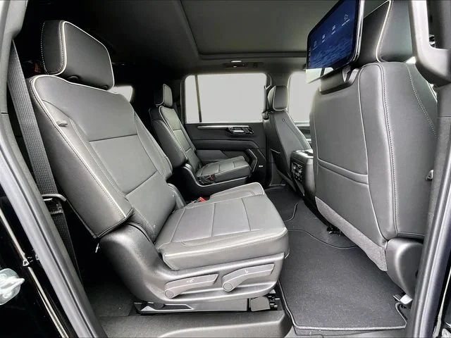 2026 Chevrolet Suburban Premier - Photo 27
