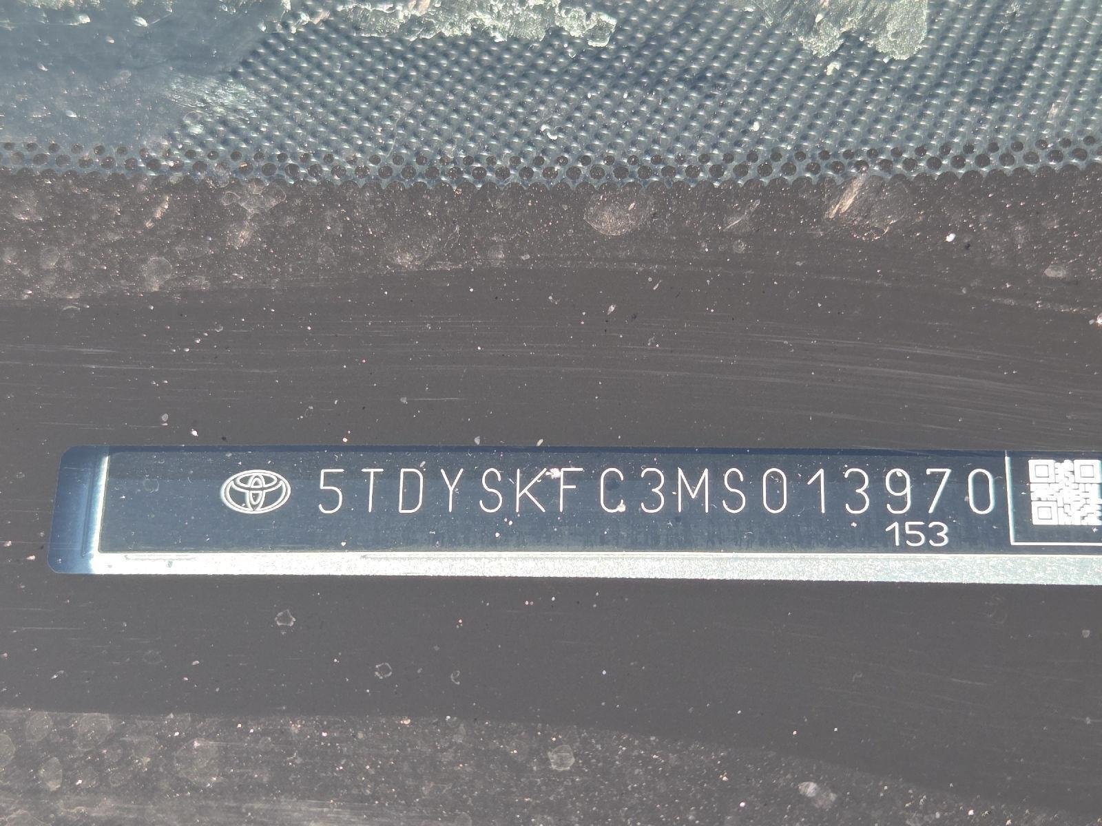 Used 2021 Celestial Silver Metallic Toyota XLE image 3