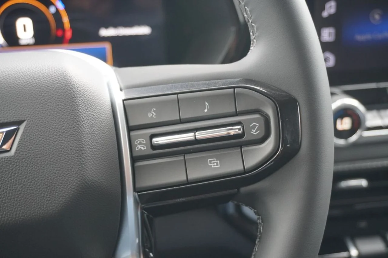 2026 Chevrolet Colorado LT - Photo 40