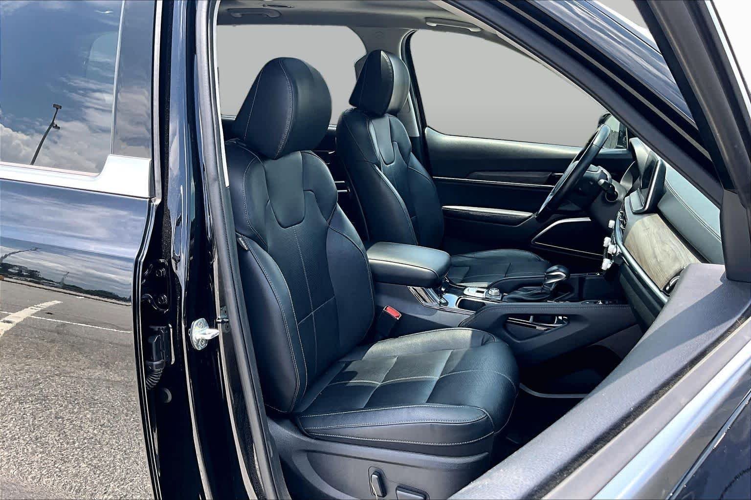 Used 2022 Ebony Black Kia SX image 9