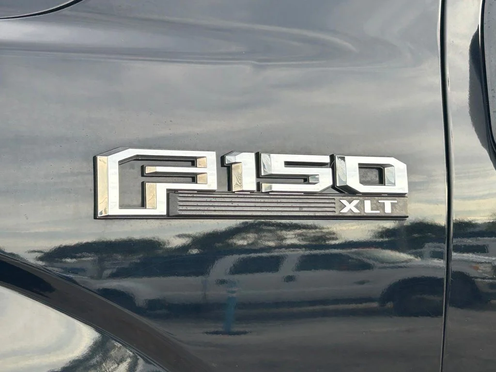 Used 2017 Shadow Black Ford XLT image 17
