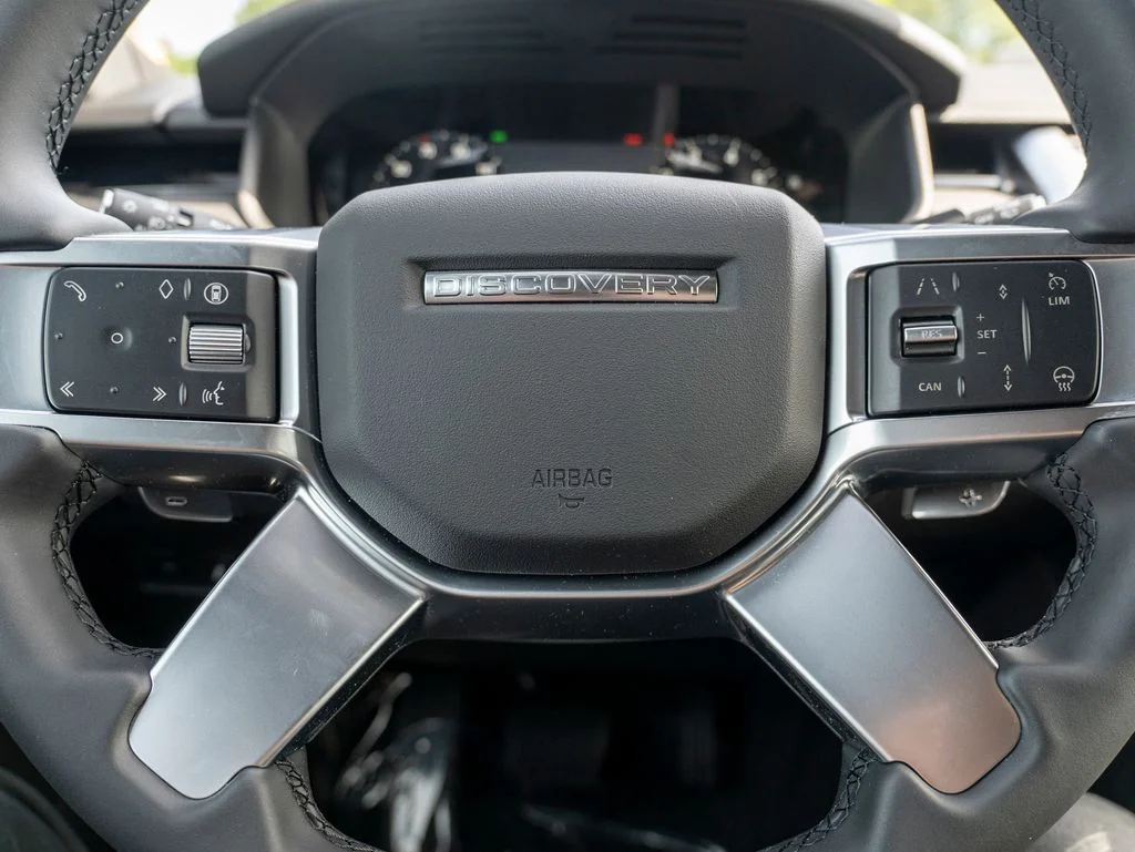 2025 Land Rover Discovery S - Photo 14