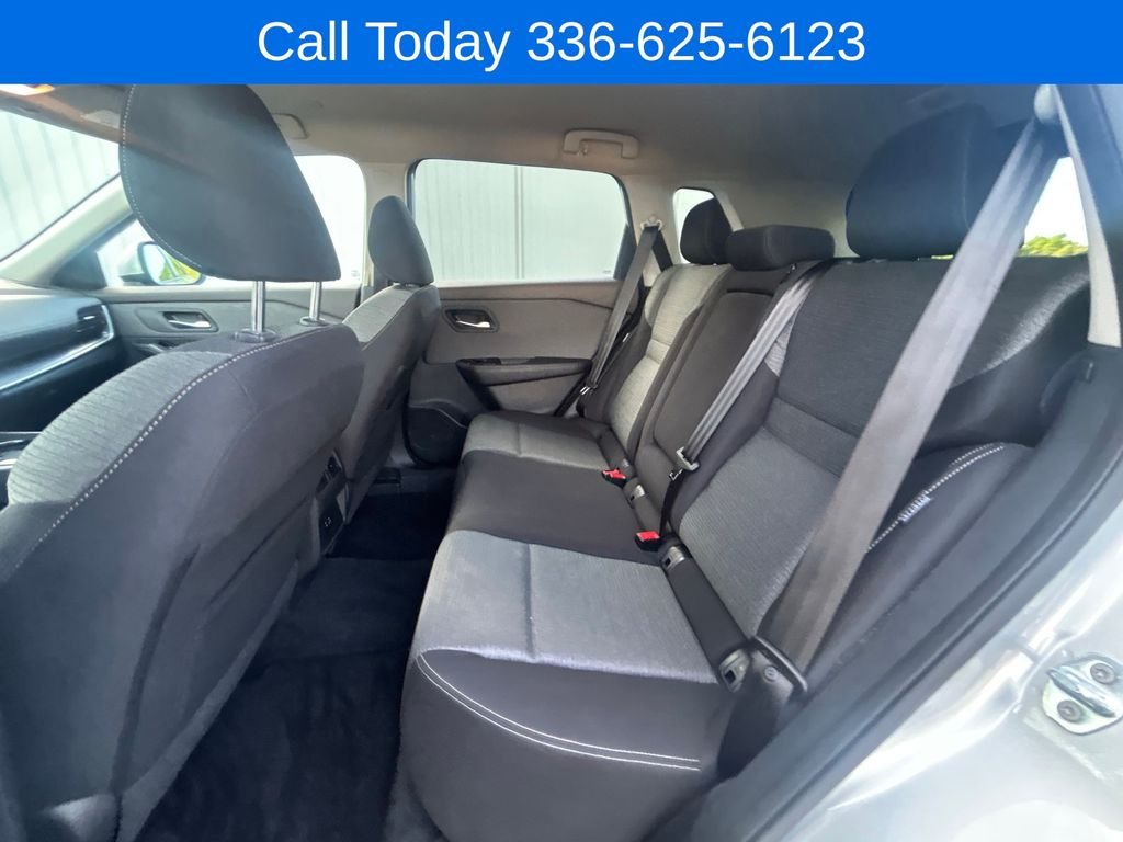 Used 2022 Silver Nissan SV image 15