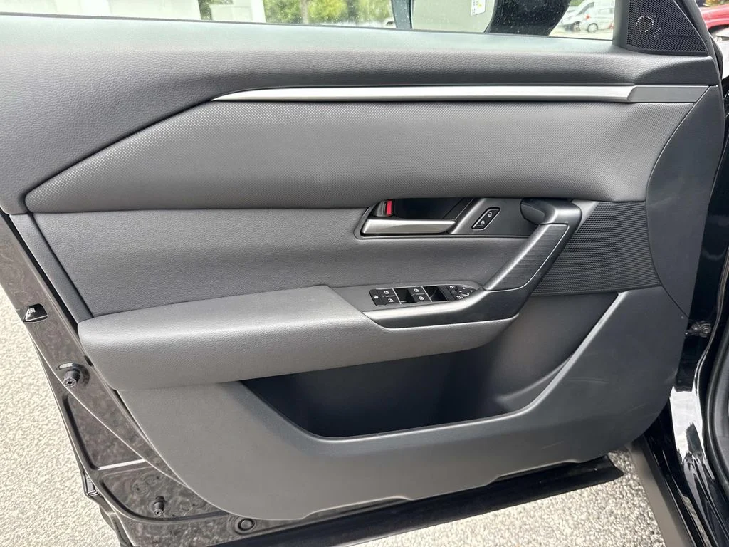 New 2026 Jet Black Mica Mazda 2.5 S Meridian Edition AWD image 24