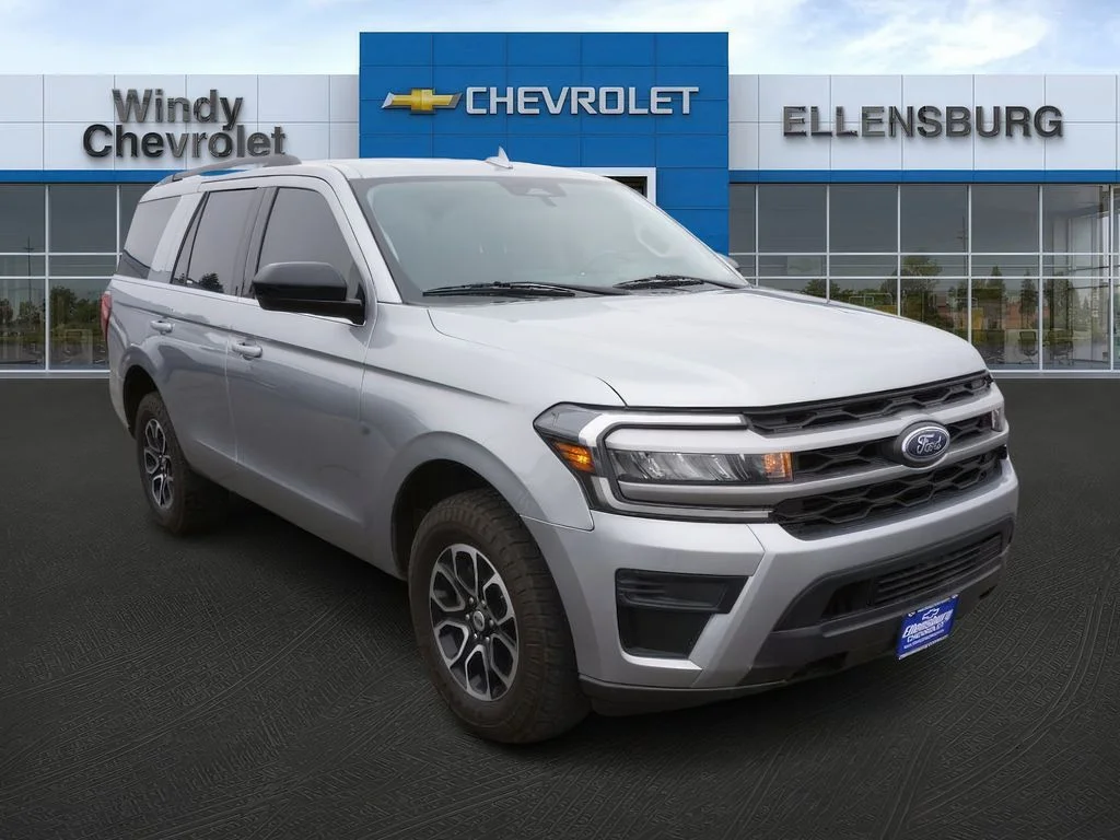 2022 Ford Expedition XL 4x4 (Fleet)'s photo