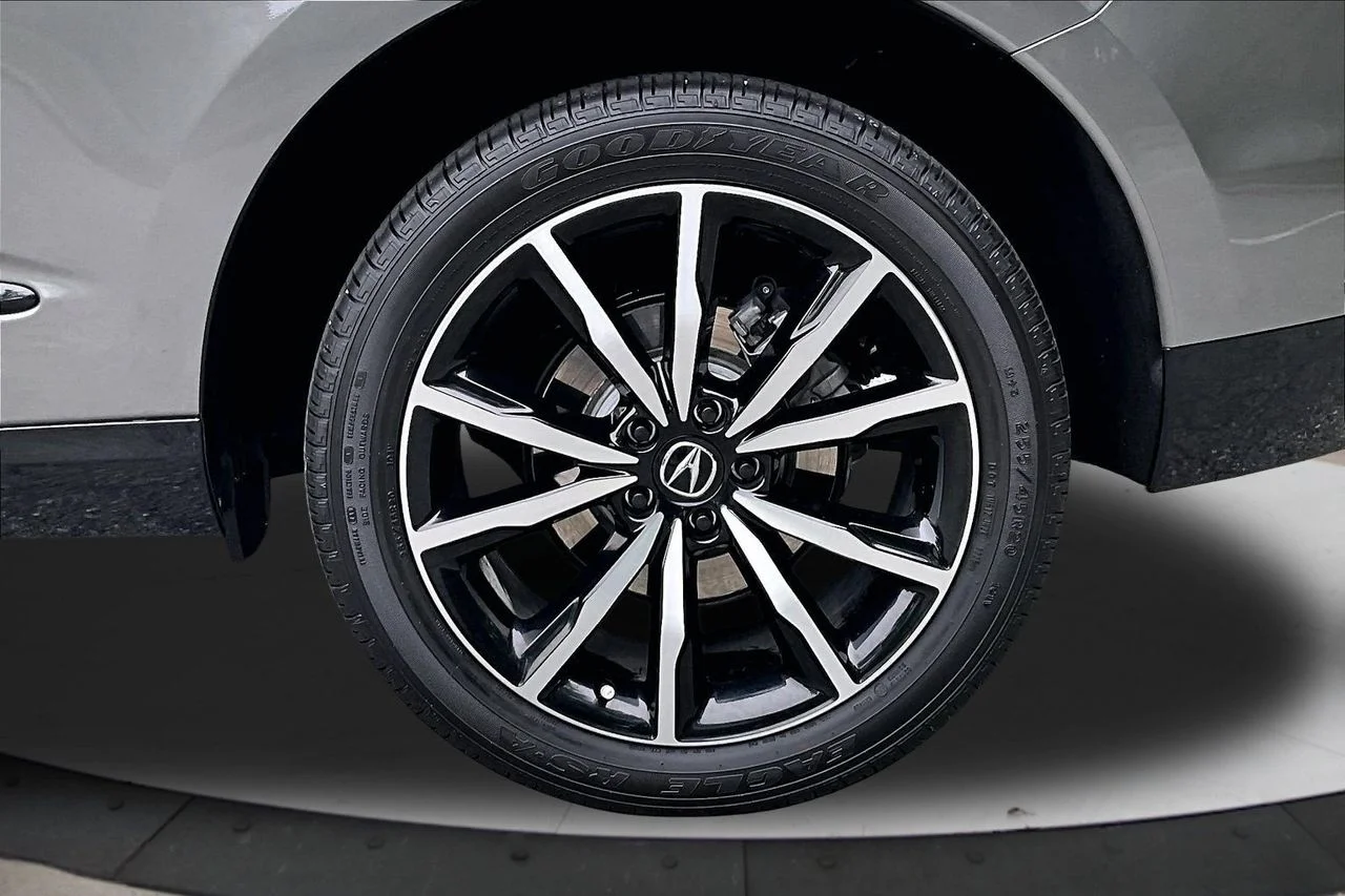 Certified Used 2025  Acura A-Spec Advance Package image 36