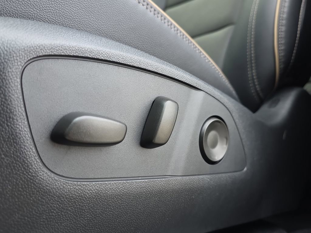 2026 Chevrolet Traverse High Country - Photo 35