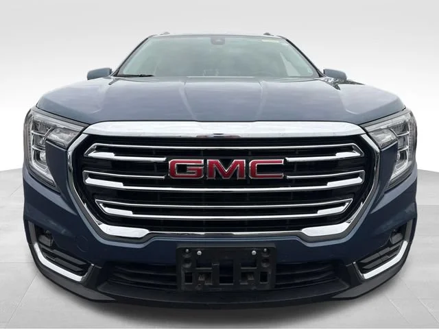 Used 2024 Downpour Metallic GMC SLT image 10