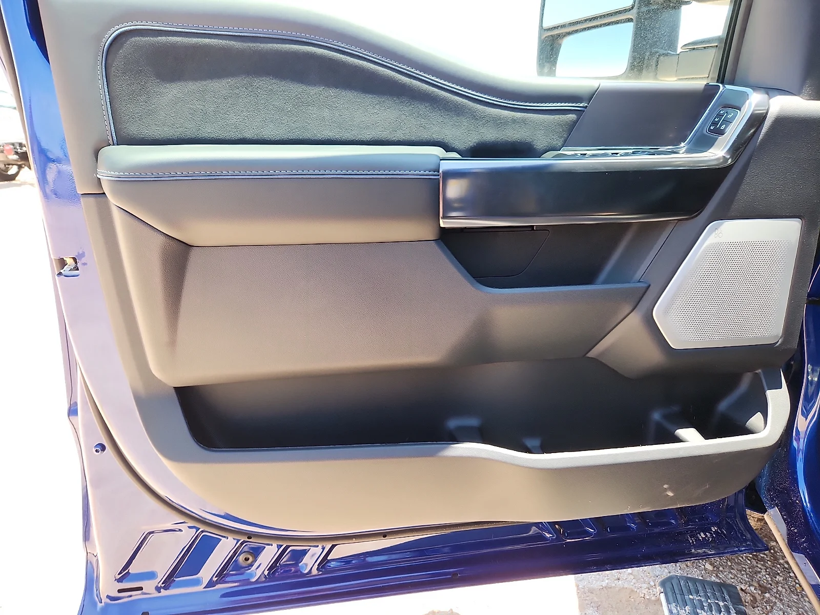 New 2026 Argon Blue Metallic Ford F-250® Platinum® image 14