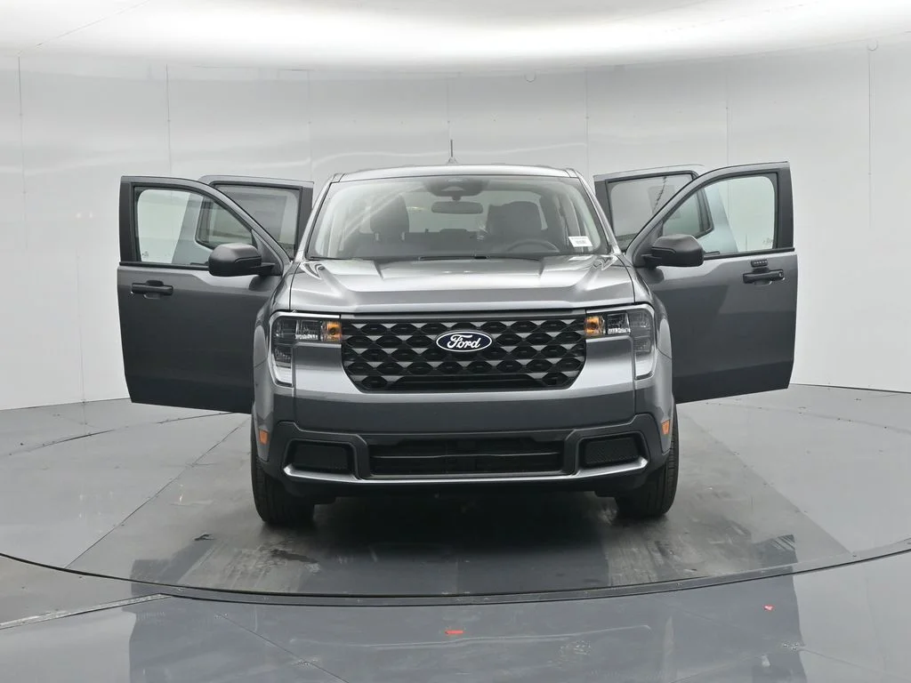 New 2026 Carbonized Gray Metallic Ford XLT image 29