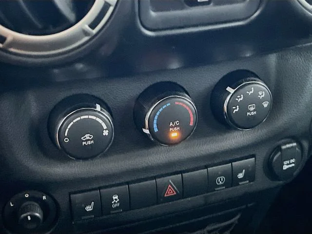 Used 2017 Gray Jeep Unlimited Sahara image 17