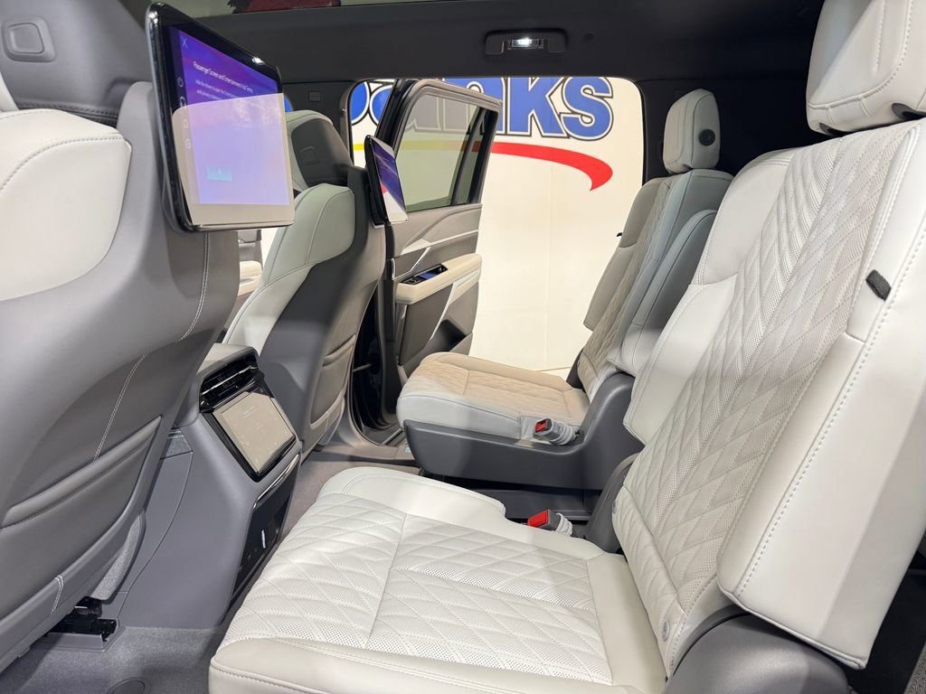 2026 Cadillac Escalade IQL Sport - Photo 13