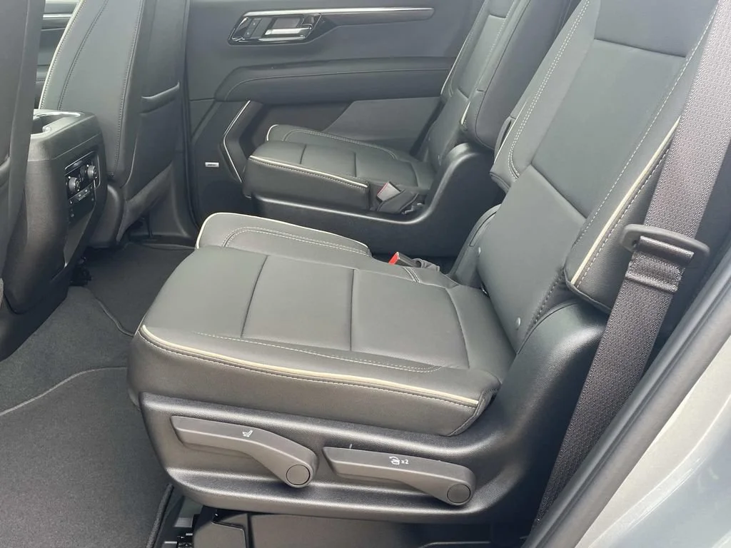 2026 Chevrolet Tahoe Premier - Photo 12