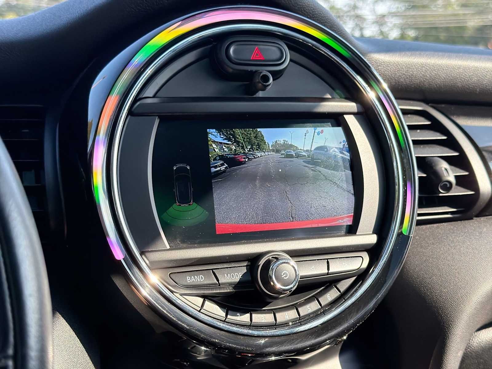 Used 2019 Solaris Orange Metallic MINI Cooper image 26