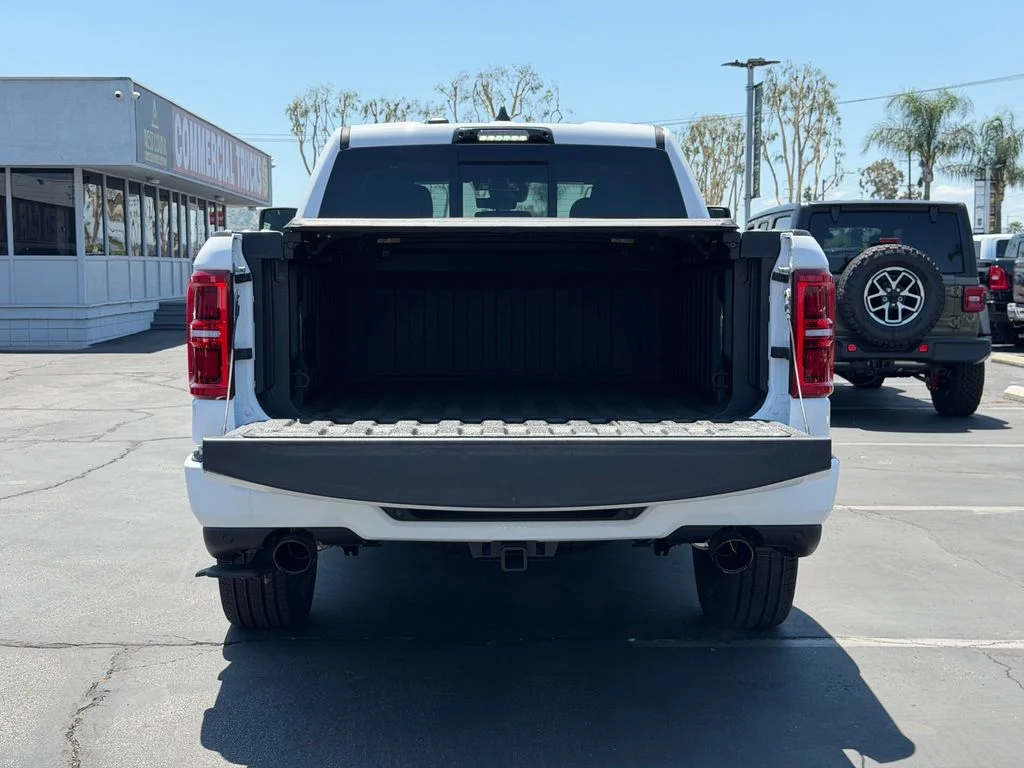 2025 RAM 1500 Limited - Photo 10
