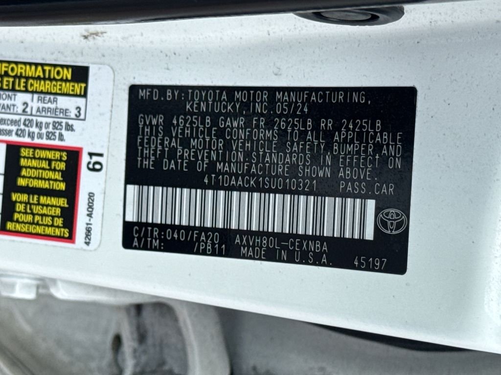 Used 2025 White Toyota LE image 45