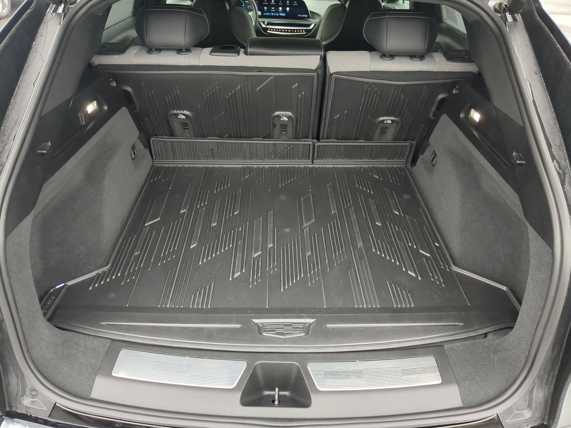 2024 Cadillac LYRIQ Tech - Photo 25