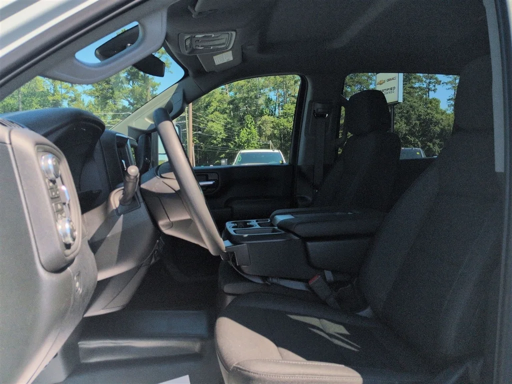 2026 GMC Sierra 3500 Chassis Cab Pro - Photo 42