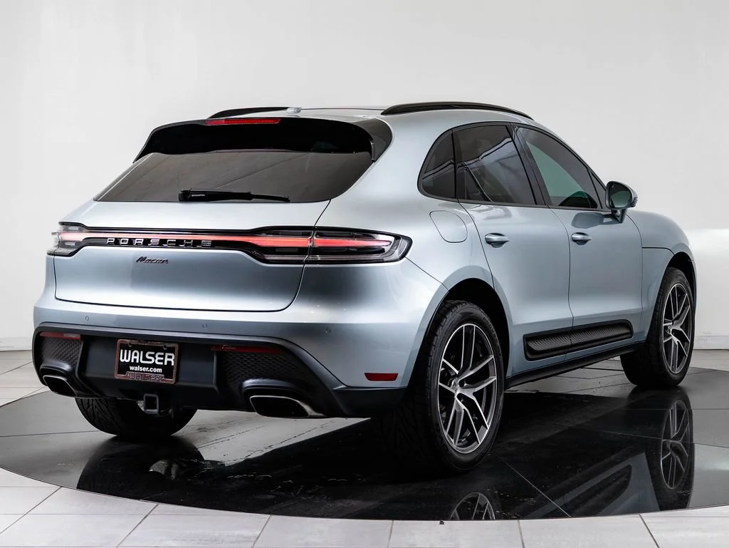 Used 2024 Dolomite Silver Metallic Porsche  image 8