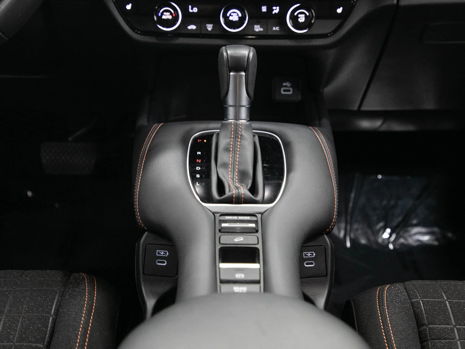 Used 2024  Honda Sport image 18