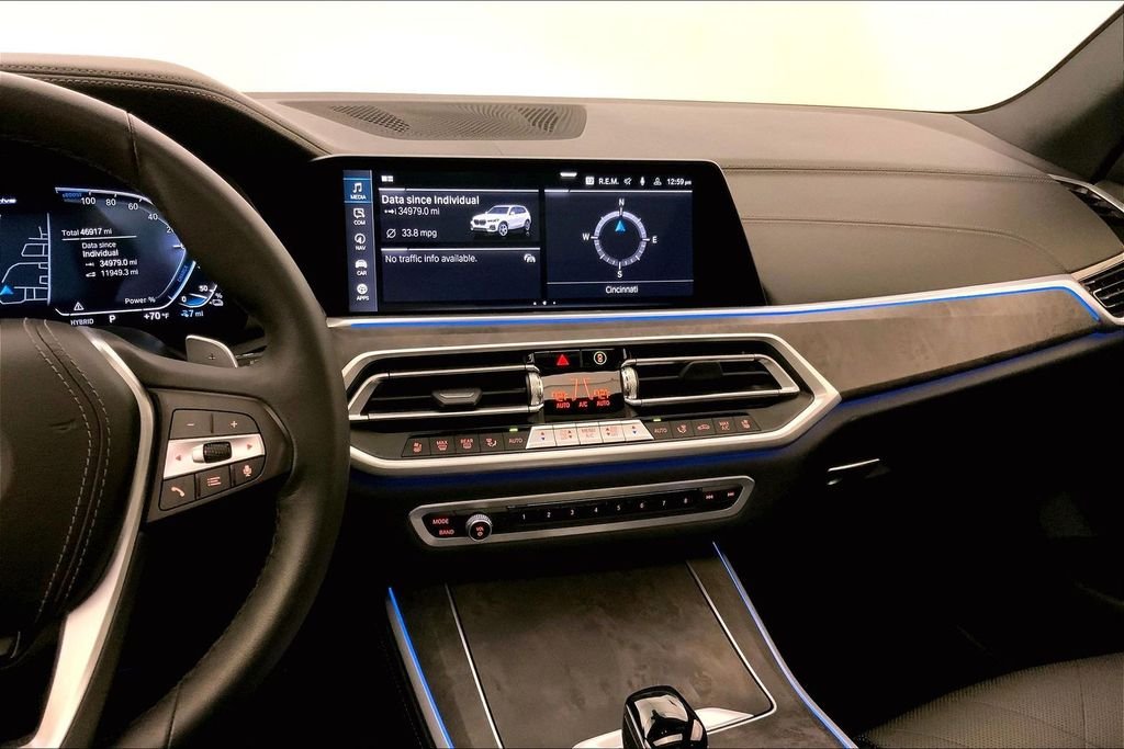 Used 2023 Mineral White Metallic BMW  image 5