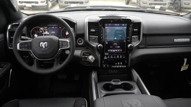 New 2026 Serrano-Green Metallic Exterior Paint RAM Laramie image 5
