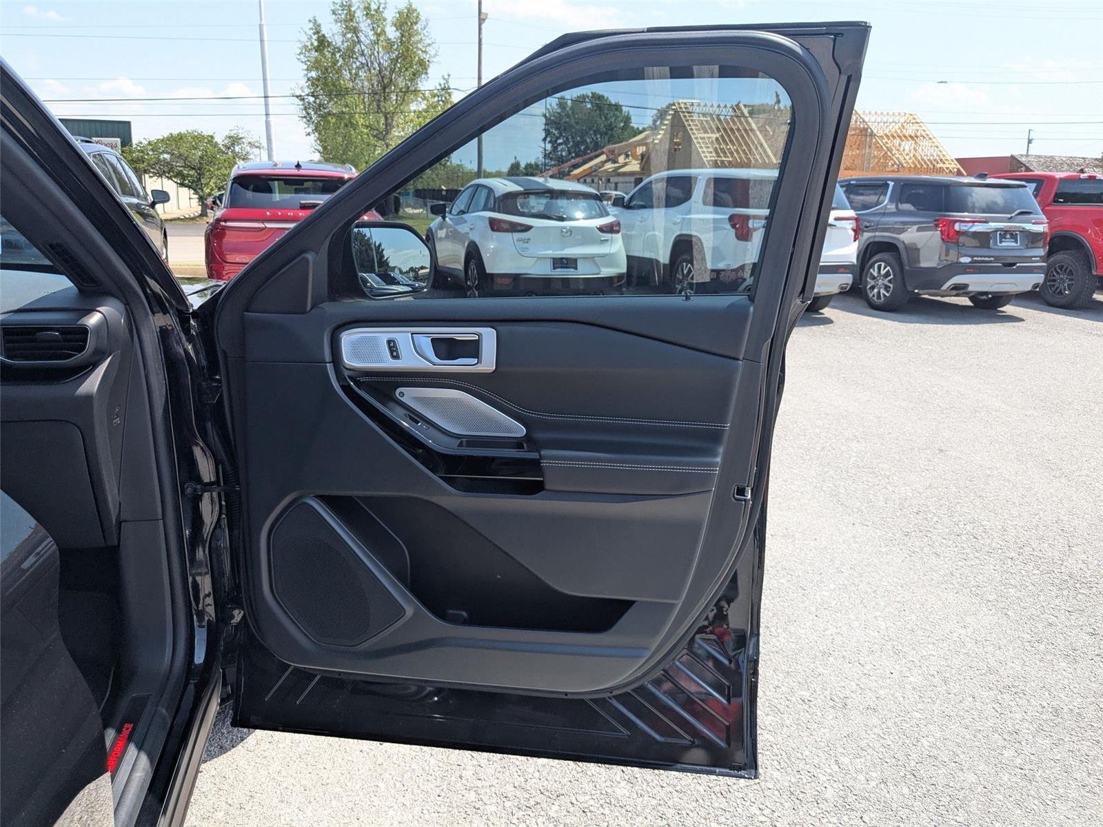 Used 2024 Agate Black Metallic Ford ST image 33