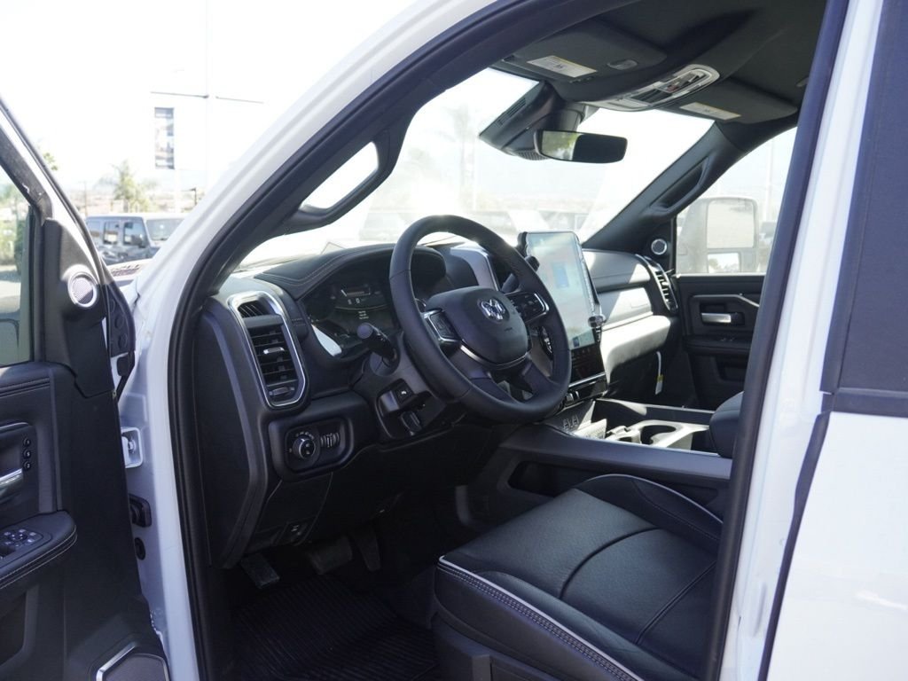 New 2026 Bright White Clear-Coat Exterior Paint RAM Laramie image 19