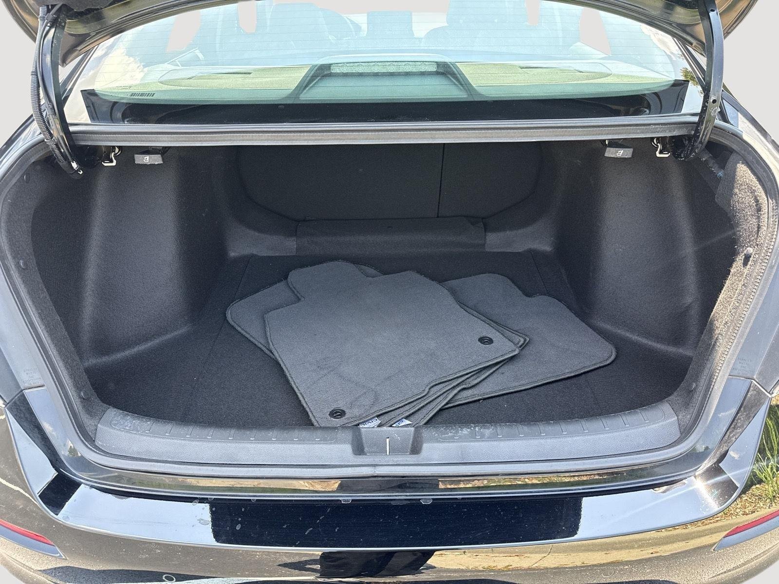 Used 2023 Crystal Black Pearl Honda Touring image 6