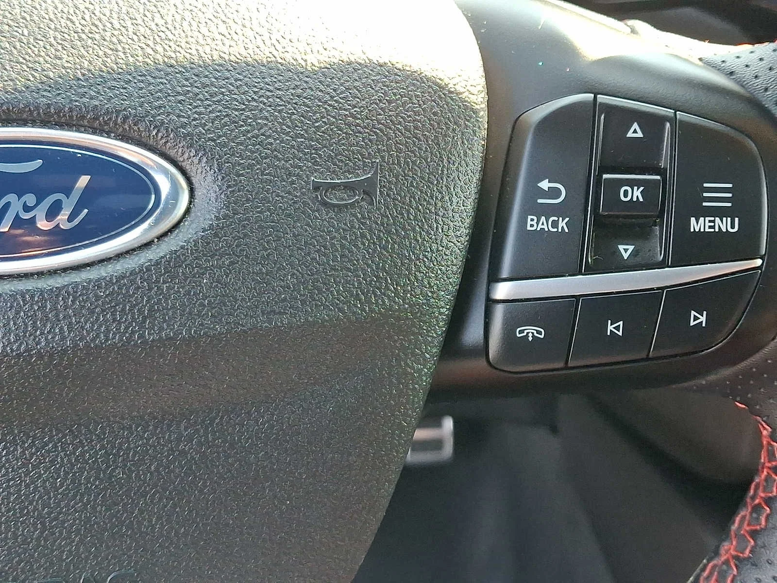 Used 2023 Iconic Silver Ford ST-Line image 22