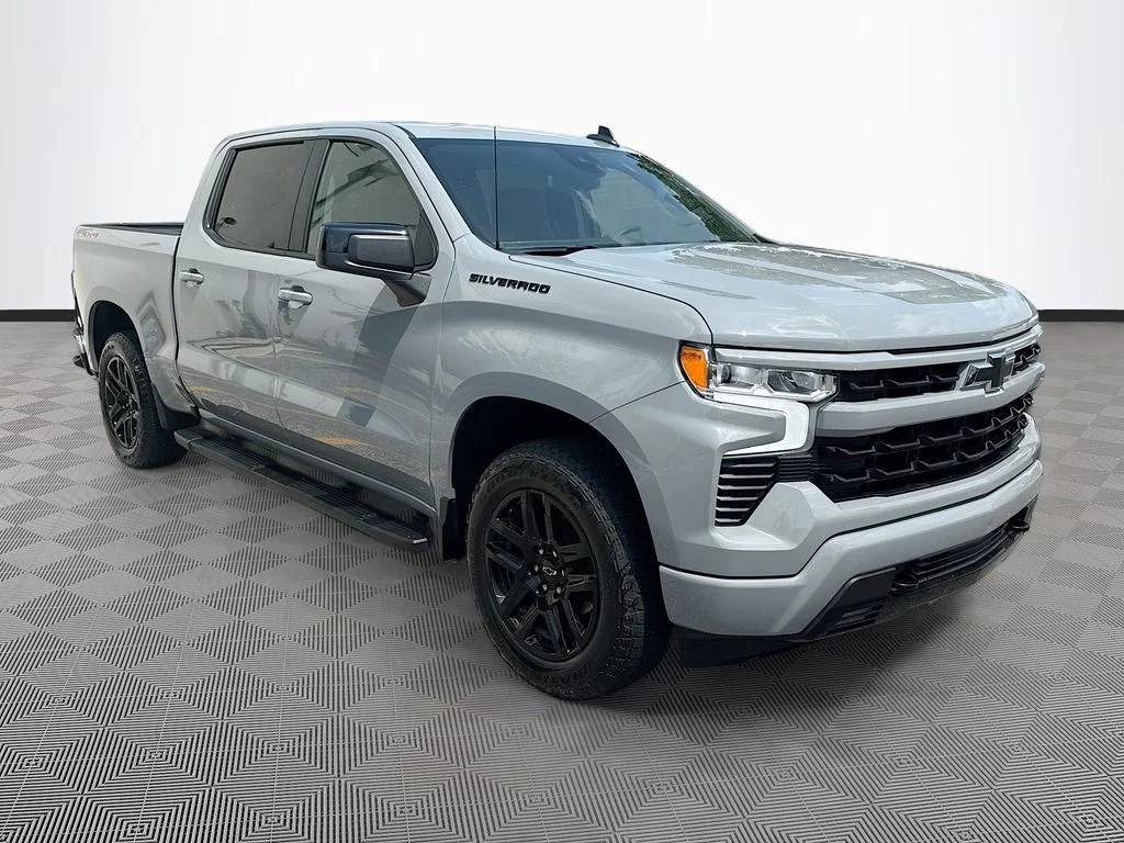 Used 2024 Gray Chevrolet RST image 4