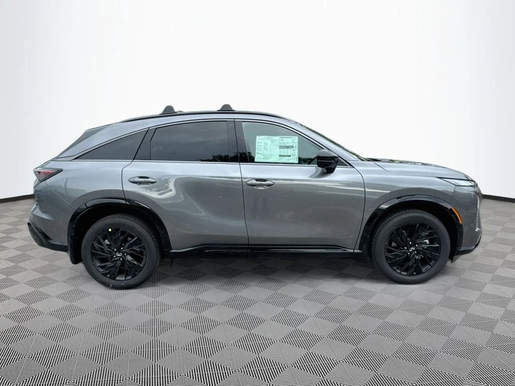 New 2027 GRAPHITE SHADOW INFINITI Sport AWD image 4